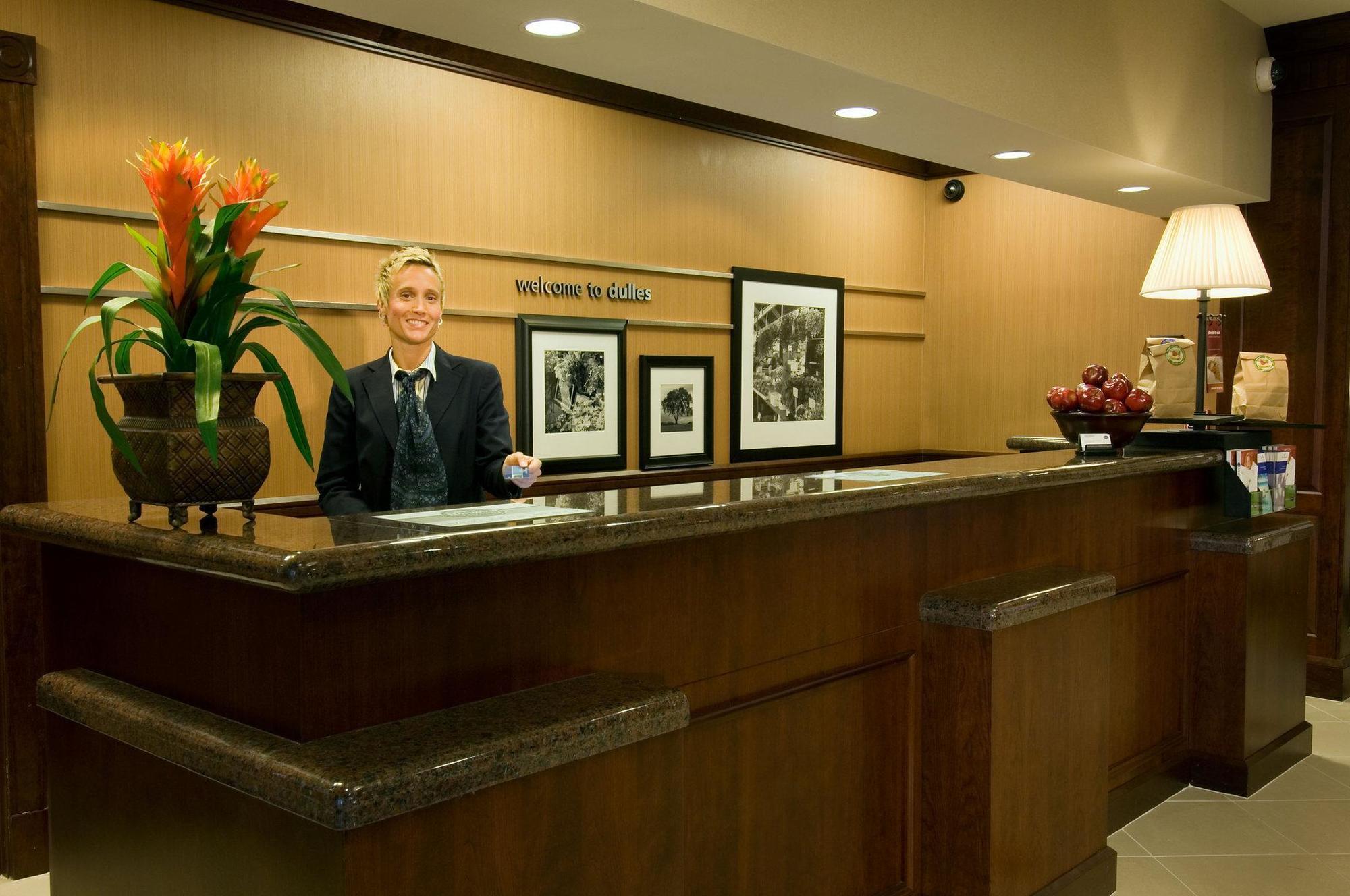 Hampton Inn & Suites Washington-Dulles International Airport Sterling Eksteriør bilde